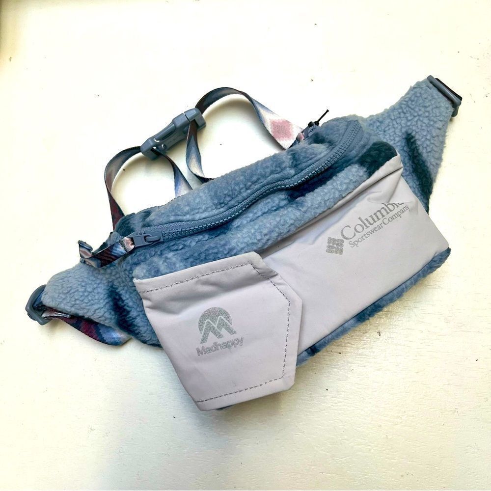 Madhappy x Columbia Sherpa Waist Pack Blue / Grey One Size NEW